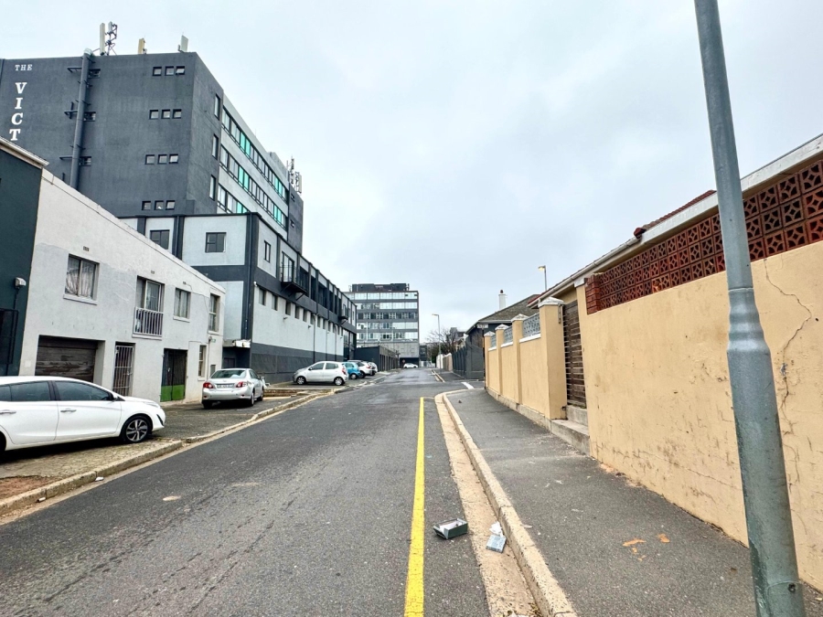 5 Bedroom Property for Sale in Woodstock Western Cape